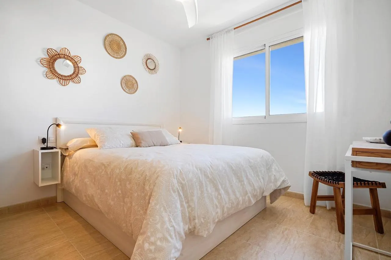 Hauzify I Apartament Mediterrani Miami Playa Apartment